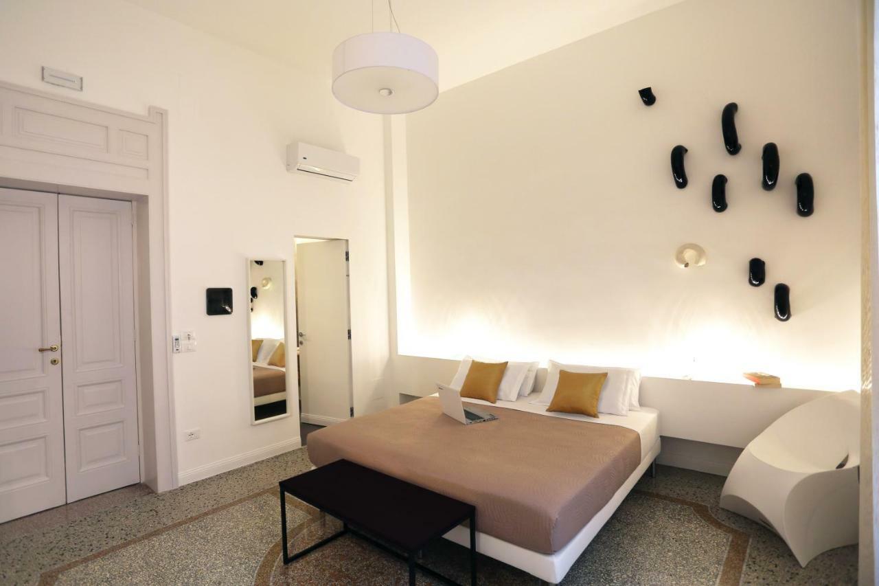 Re Ruggero Rooms Реджо-ди-Калабрия Экстерьер фото